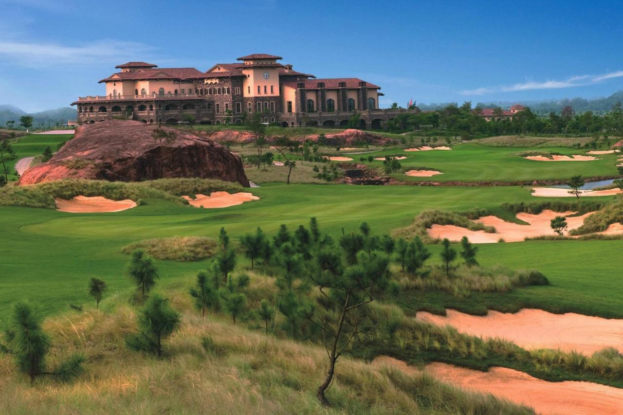 Sheraton Qingyuan Lion Lake Resort Exteriör bild
