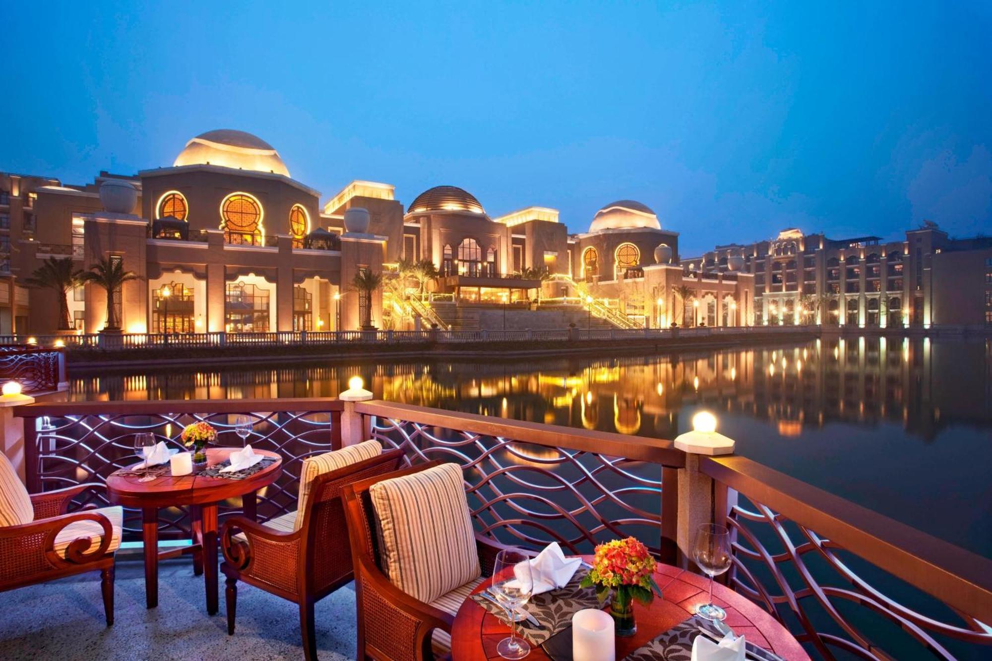 Sheraton Qingyuan Lion Lake Resort Exteriör bild