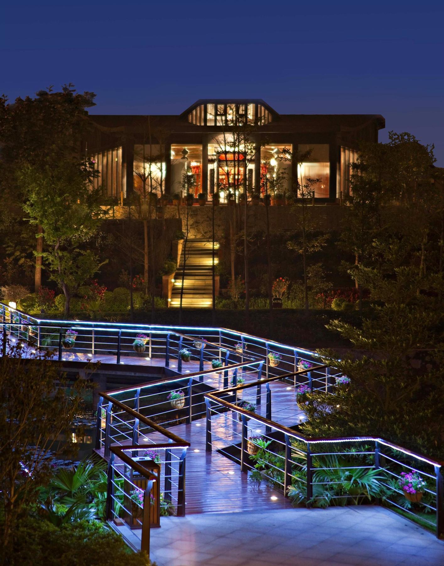Sheraton Qingyuan Lion Lake Resort Exteriör bild